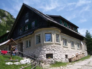Die Klagenfurter Hütte im Bachergebierge; (c) E. Pirker CC BY-SA 2.5